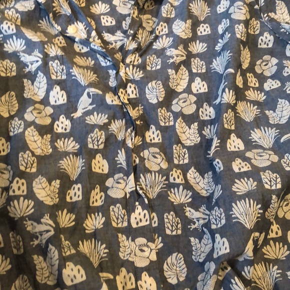 Gap button up - Picture 2 of 2